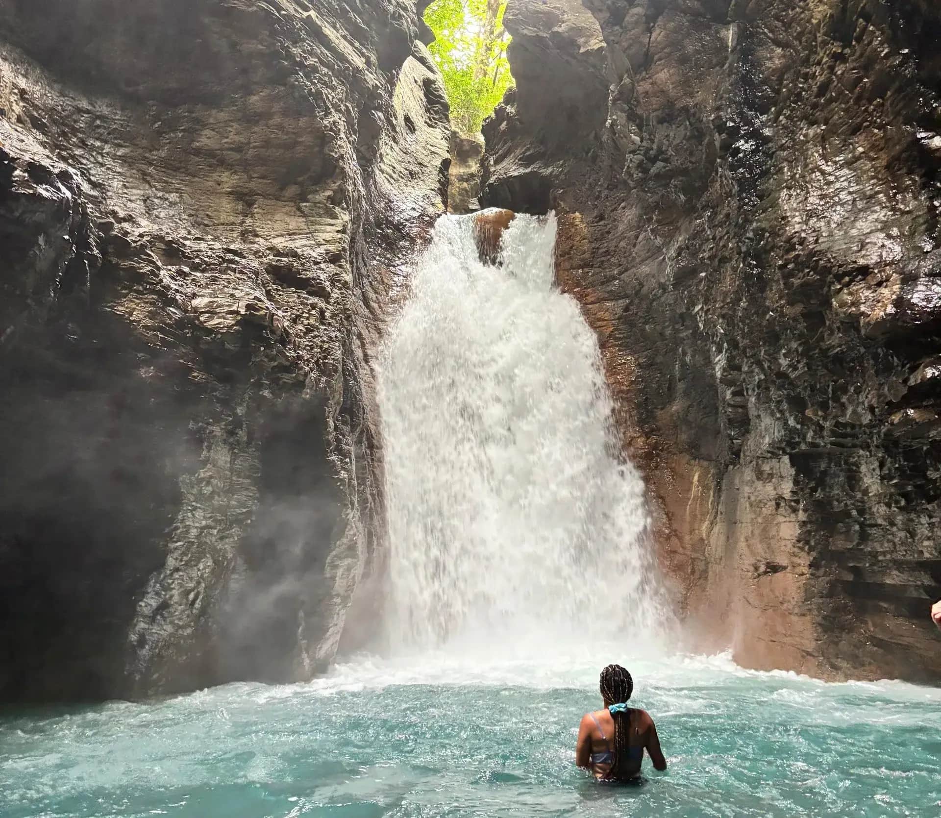 Leona Waterfall 1